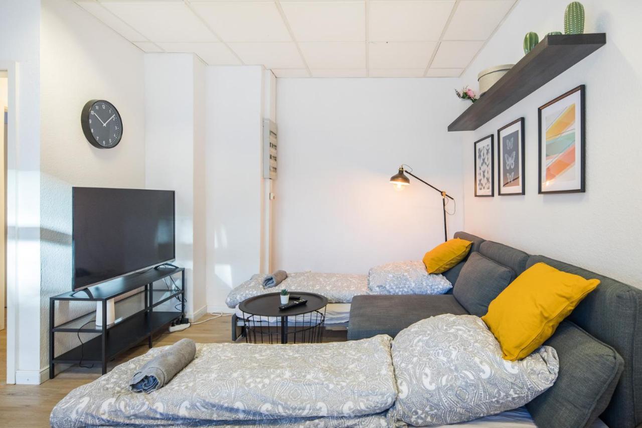 Spacious 2 Bedroom Close To Stadtpark * Hamburg-Harburg